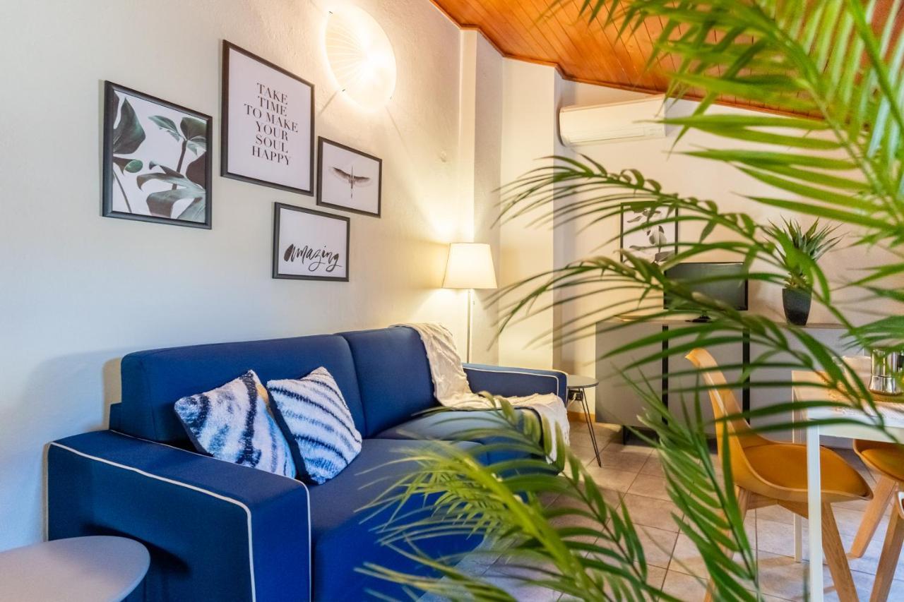 Blue Attic - Historical Como City Center By Rent All كومو المظهر الخارجي الصورة