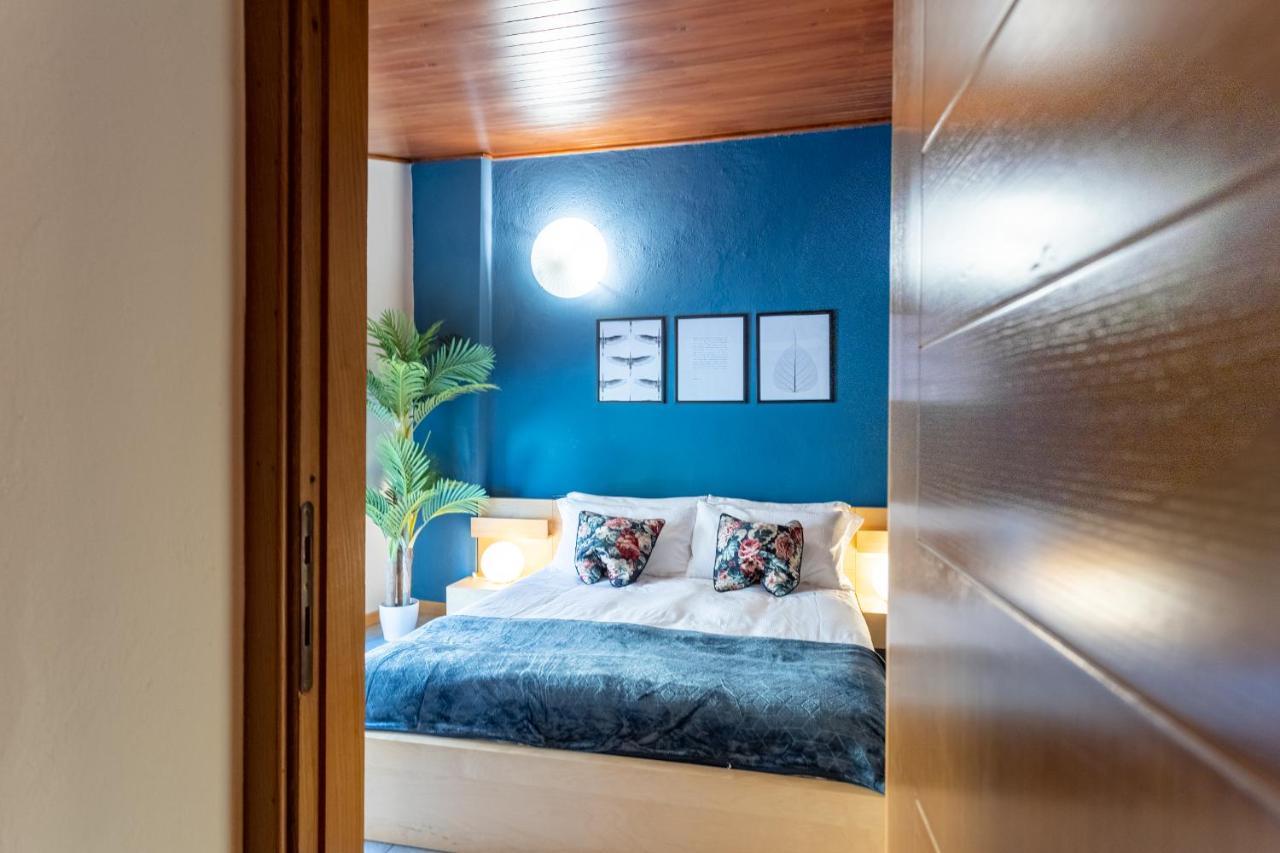 Blue Attic - Historical Como City Center By Rent All كومو المظهر الخارجي الصورة